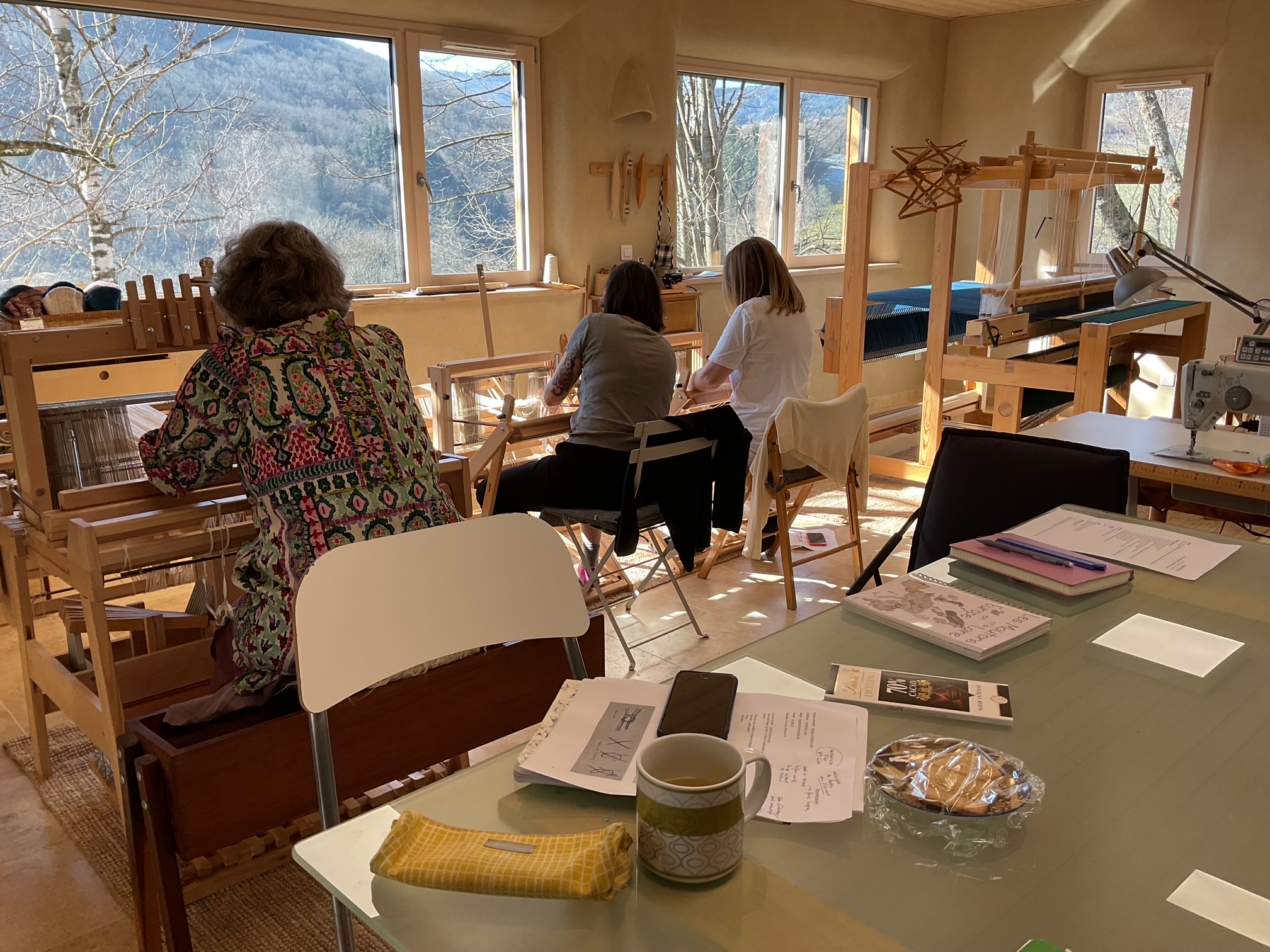Métier à tisser traditionnel à l’Atelier va et vient